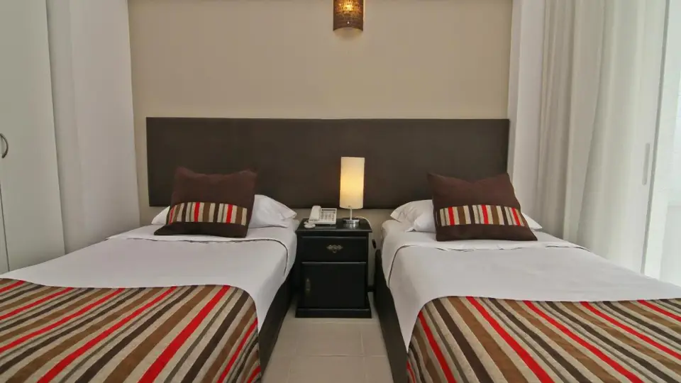 Habitación Doble Estándar - 2 camas del De la Plaza Hotel, Maldonado